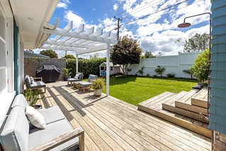 6 Alison Road, Surfdale, Waiheke Island