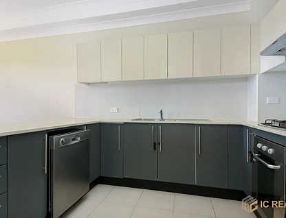 22/2-8 Kitchener Avenue, Regents Park, Parramatta (Northwest suburbs), 2部屋, 2バスルーム, Apartment