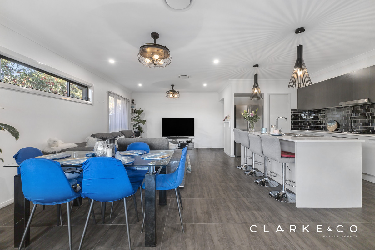 35 CORVINA CCT, CLIFTLEIGH NSW 2321, 0房, 0浴, House