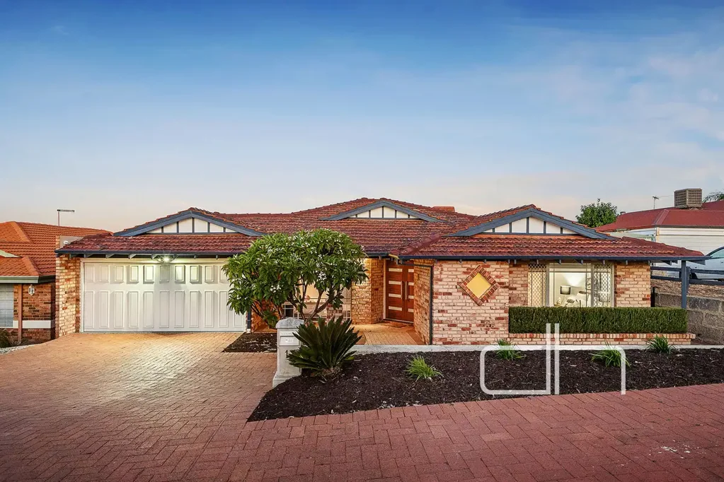 17 Ringrose Heights, Landsdale, WA 6065