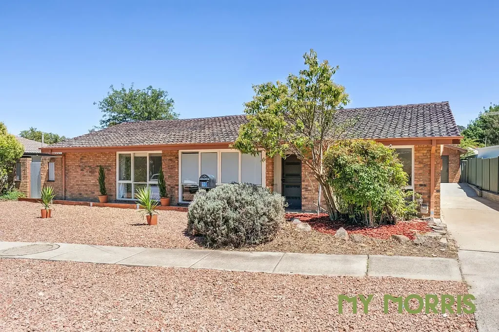 10 Vansittart Crescent, Kambah, ACT 2902