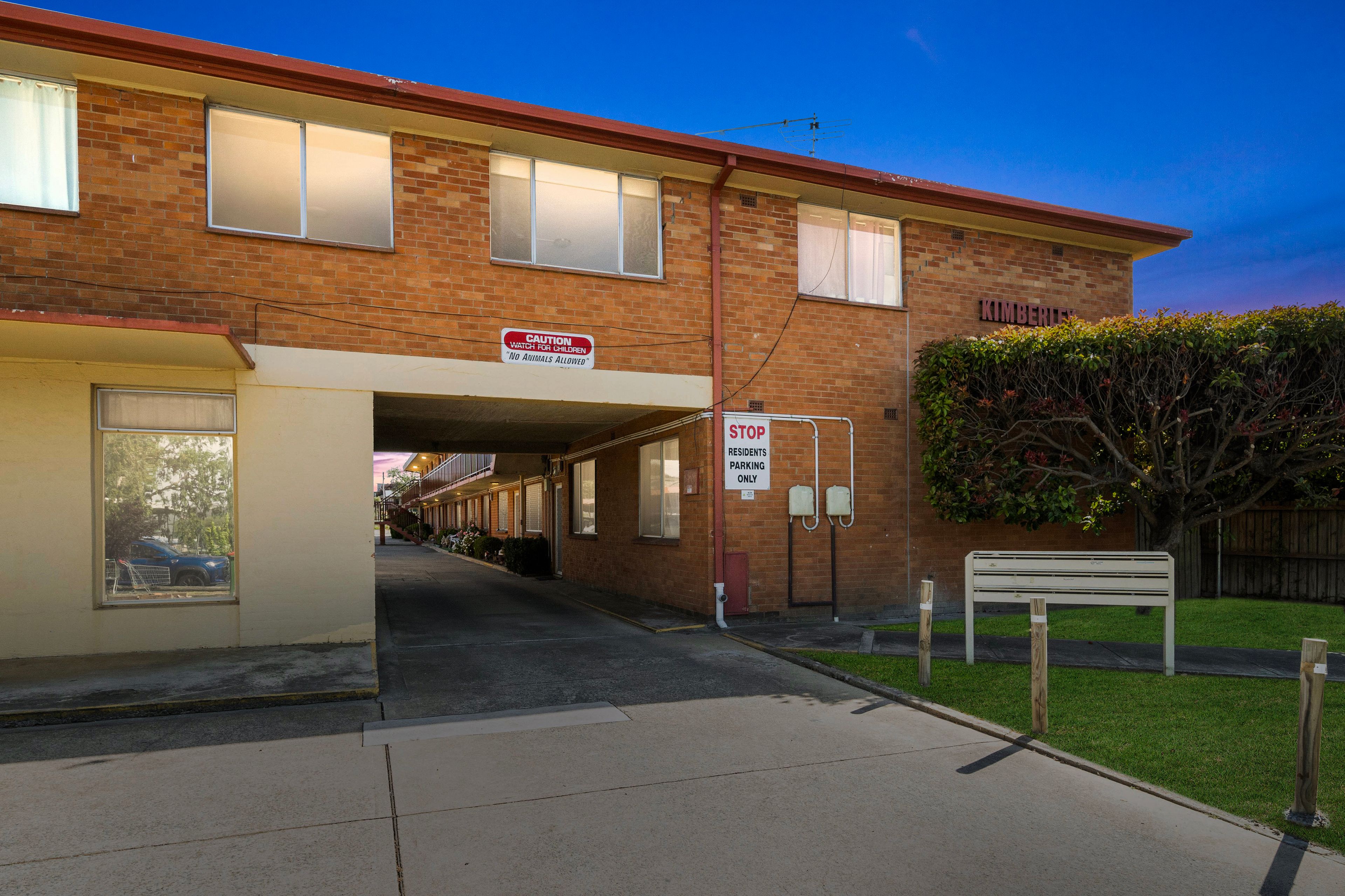 UNIT 1 39 THURRALILLY ST, QUEANBEYAN EAST NSW 2620, 0 phòng ngủ, 0 phòng tắm, Unit