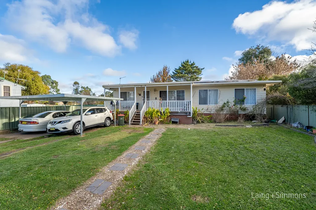 6 Samuelson Crescent, Armidale, NSW 2350