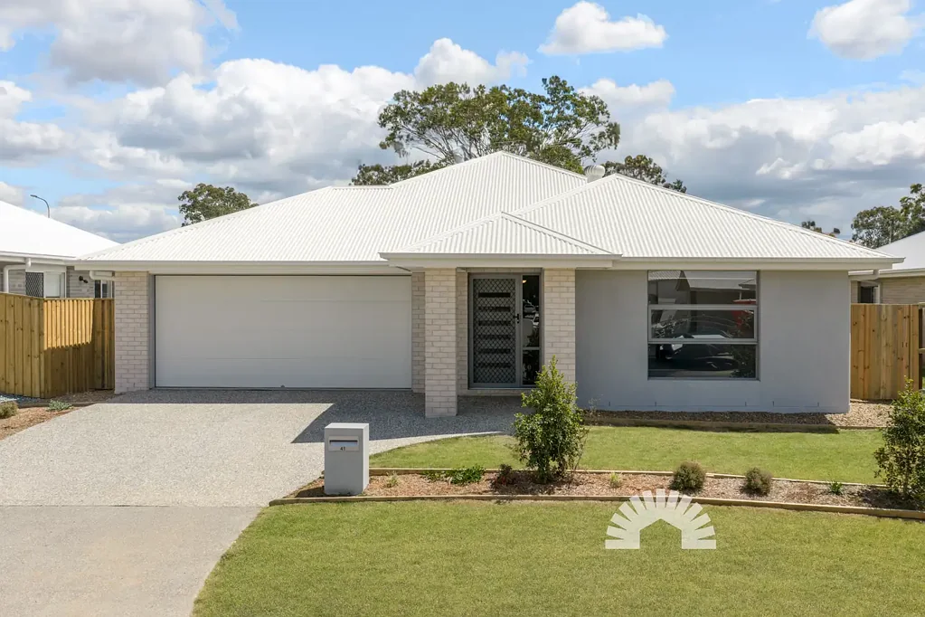 Morayfield 4ਬੈੱਡਰੂਮ Modern Family Comfort with No Rear Neighbours