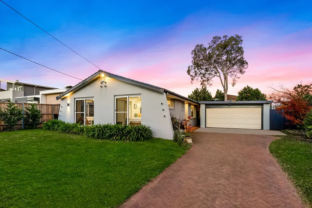 Terrey Hills 3બેડરૂમ Fabulous Single Level Living in Convenient Location