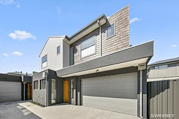 2/56 Cyclamen Avenue, Altona North