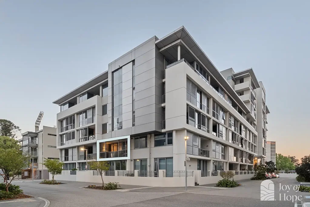 117/2 Moreau Parade, East Perth, WA 6004