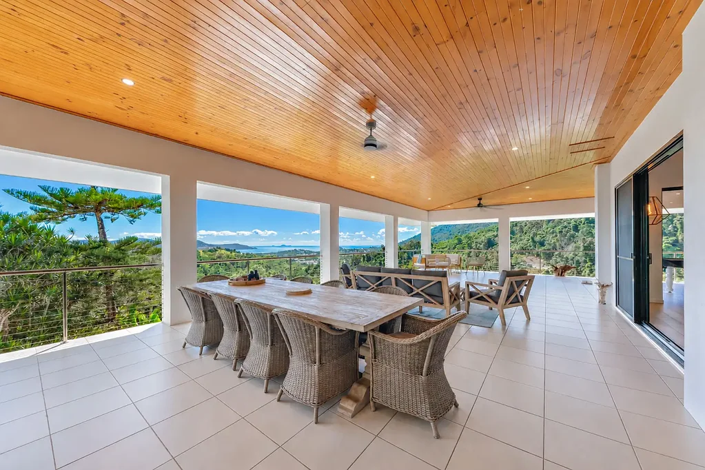 Cannon Valley 4غرفة نوم Luxury Elevated Acreage Living with Panoramic Whitsunday Views