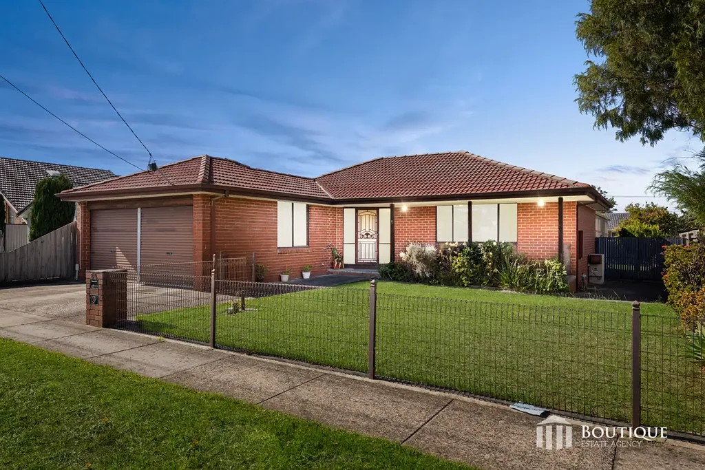54 McKeon Circuit, Dandenong North, VIC 3175