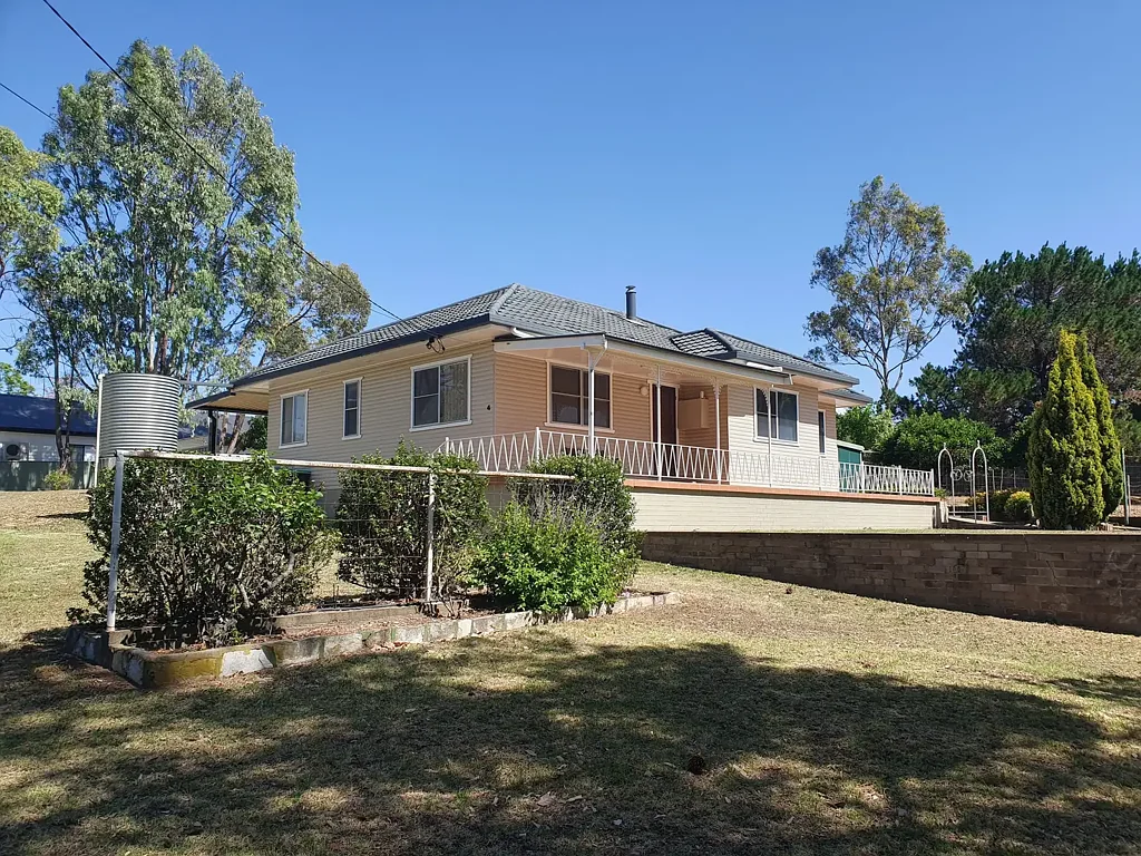 Move-In Ready! Furnished 3-Bedroom Home Close to Amenities