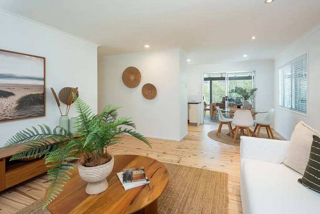 Southport 4ਬੈੱਡਰੂਮ Versatile Dual-Living Home with Income Potential in Prime Southport Pocket