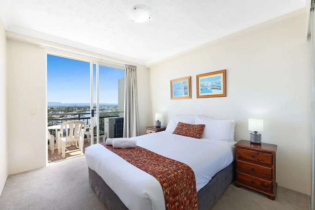 Surfers Paradise 1غرفة نوم Top Floor 1-Bedroom Apartment with Stunning River & City Views!