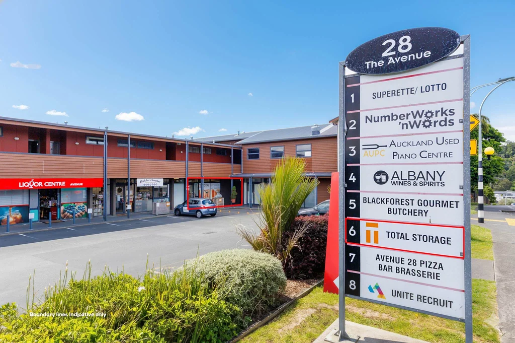 Albany RETAIL PLUS LOCKER BUSINESS IN ONE PACKAGE