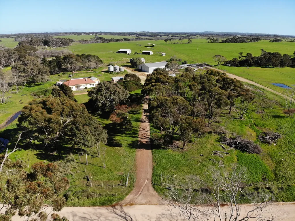 Menzies  Cygnetvale - a prime KI farming asset For Lease