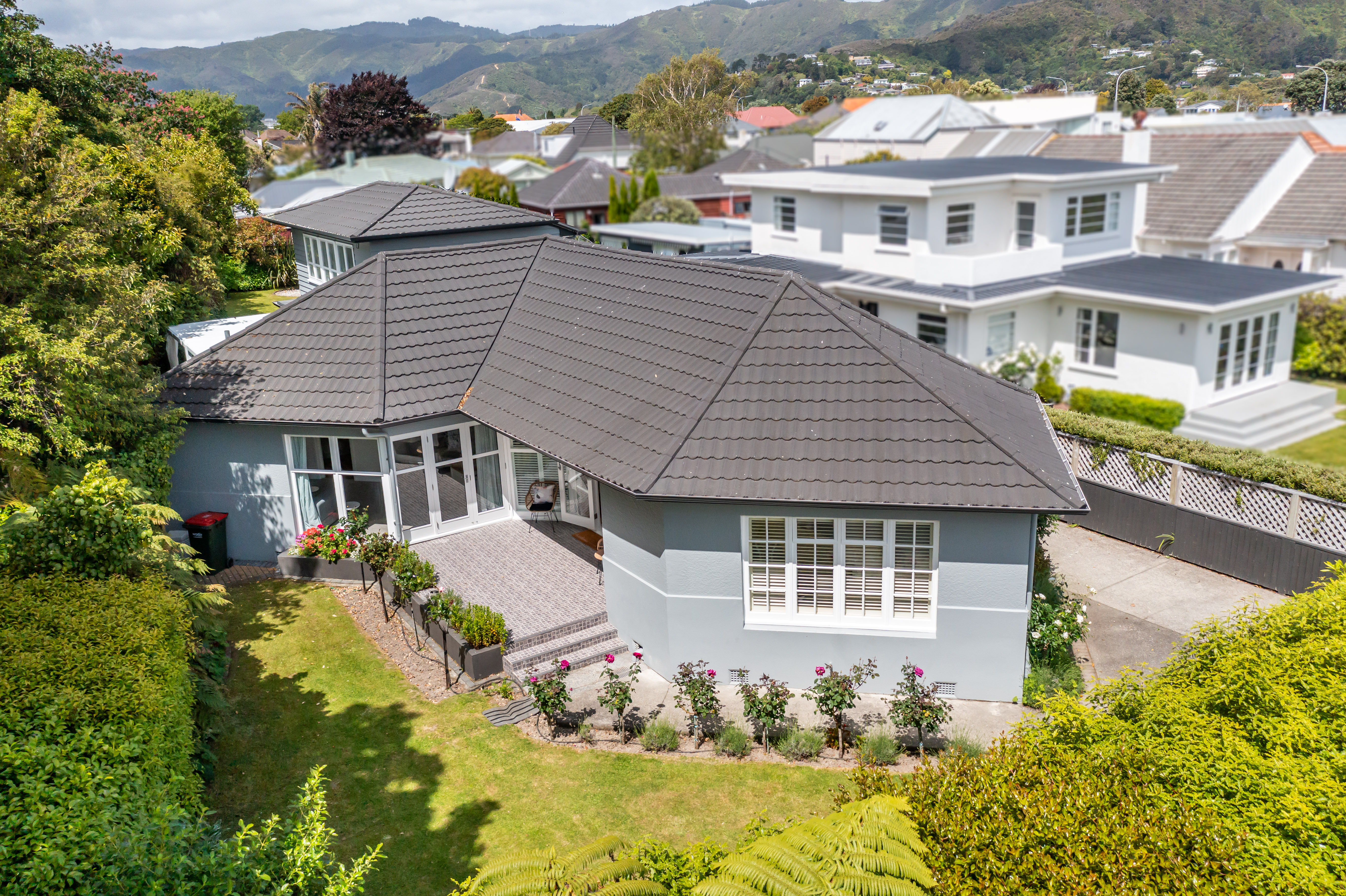 8 Military Road, Boulcott, Lower Hutt, 4 phòng ngủ, 2 phòng tắm, House