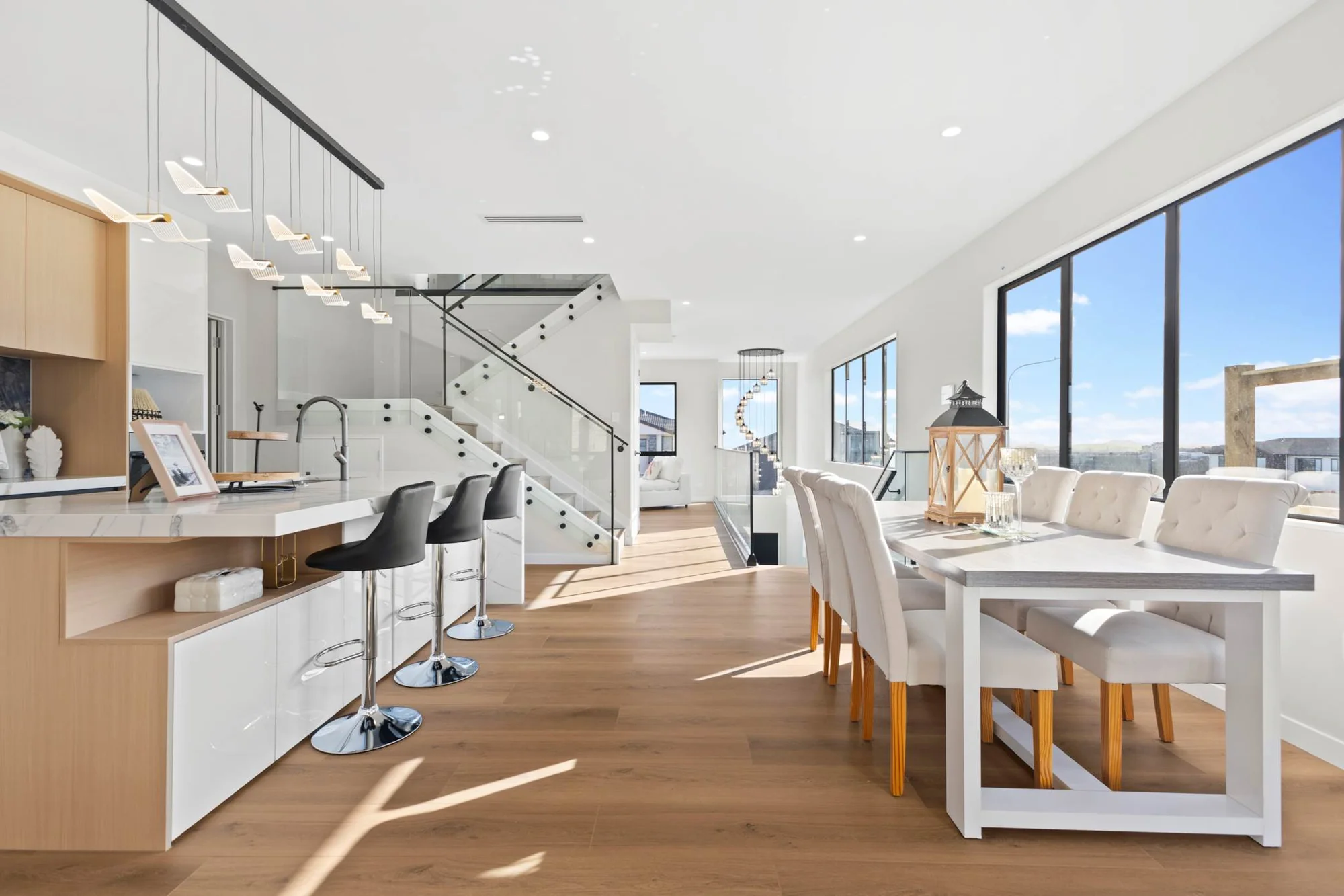 Flat Bush 7部屋 Brand New Build in Mission Heights School Zone...