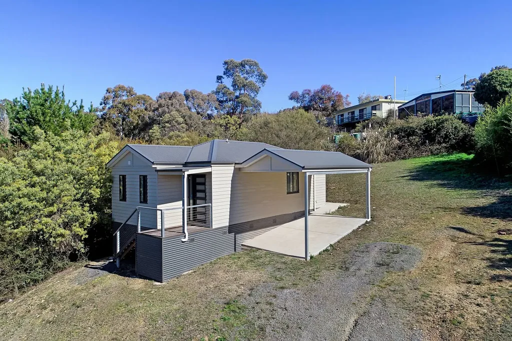 Goughs Bay 1 Bedroom Modern Comforts, Unbeatable Location