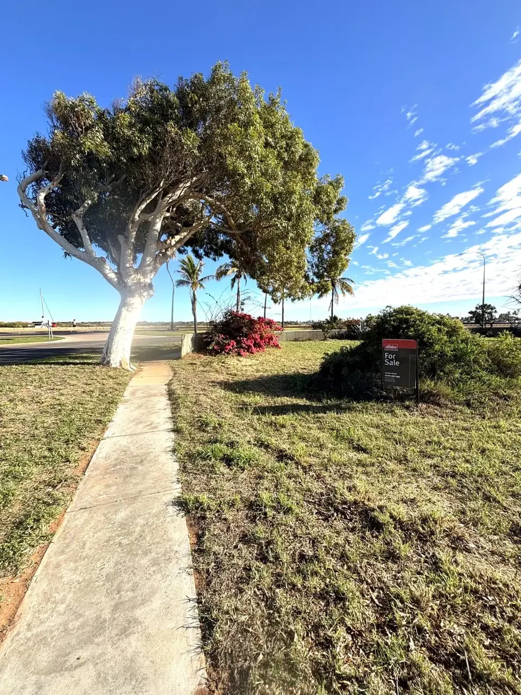 South Carnarvon Your Chance for Uninterrupted Water Views