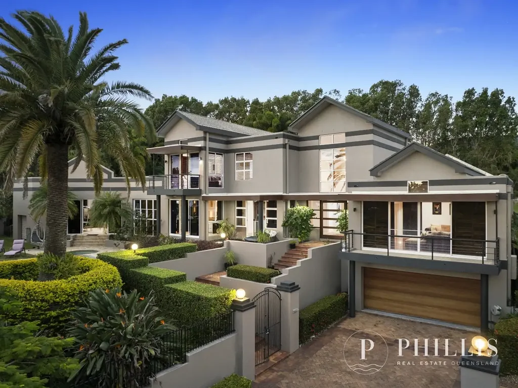 6002 Olympic Drive, Hope Island, QLD 4212