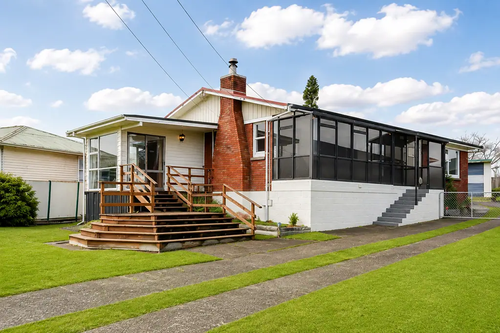 Te Awamutu 3Kwarto Te Rahu. Take a Look.