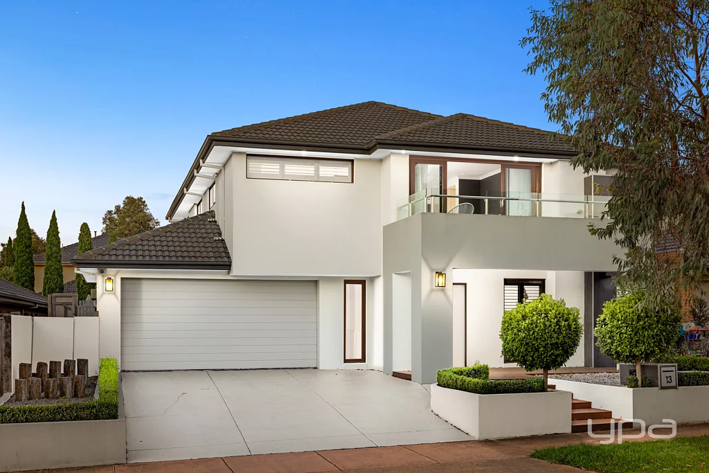 13 Brindabella Chase, Point Cook, VIC 3030