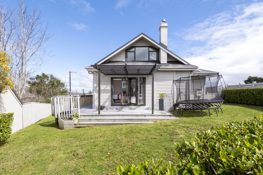 1/1 Paparoa Road, Cockle Bay, Auckland - Manukau, 4 rūma, 2 rūma horoi