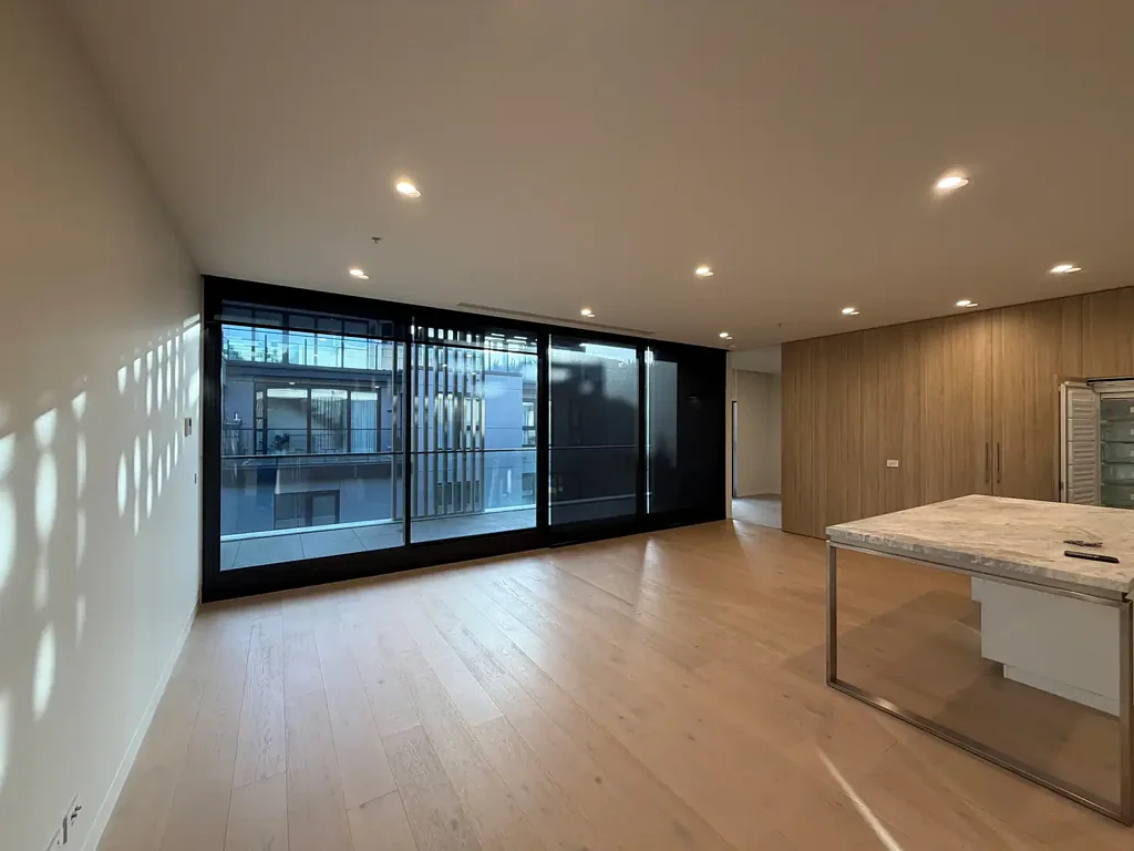 Spacious 3-Bedroom Apartment Living in the Heart of Hawthorn East