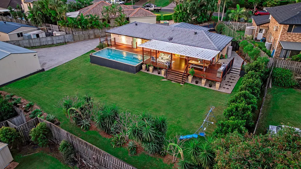 Wakerley 4Zimmer A Family Home that's Private, Spacious & Perfect for Entertaining!