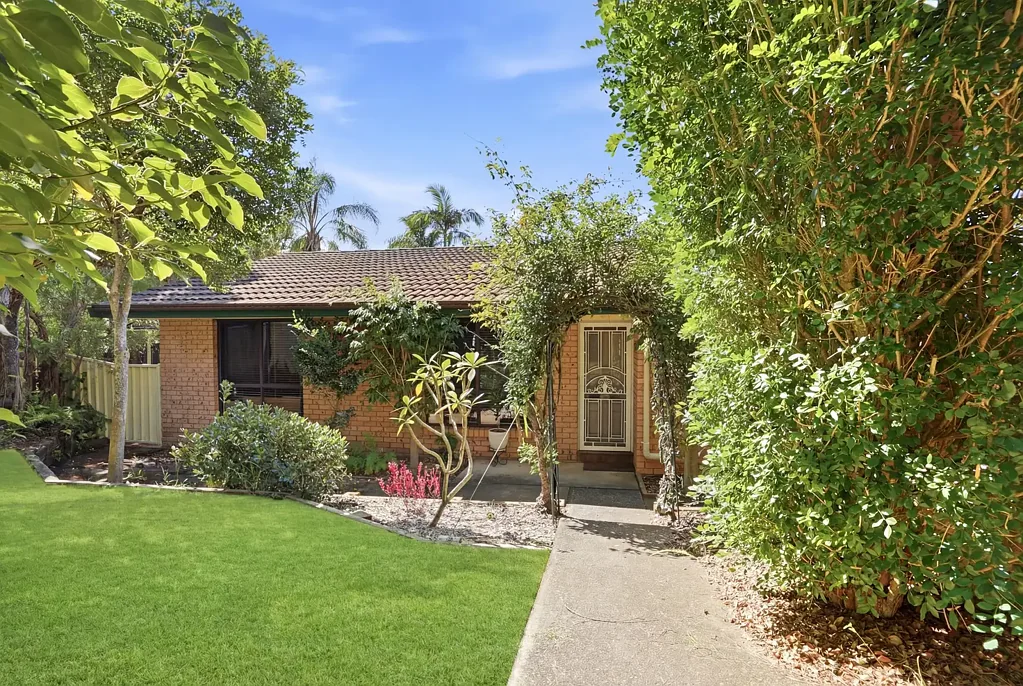 176 Eastern Road, Killarney Vale, NSW 2261