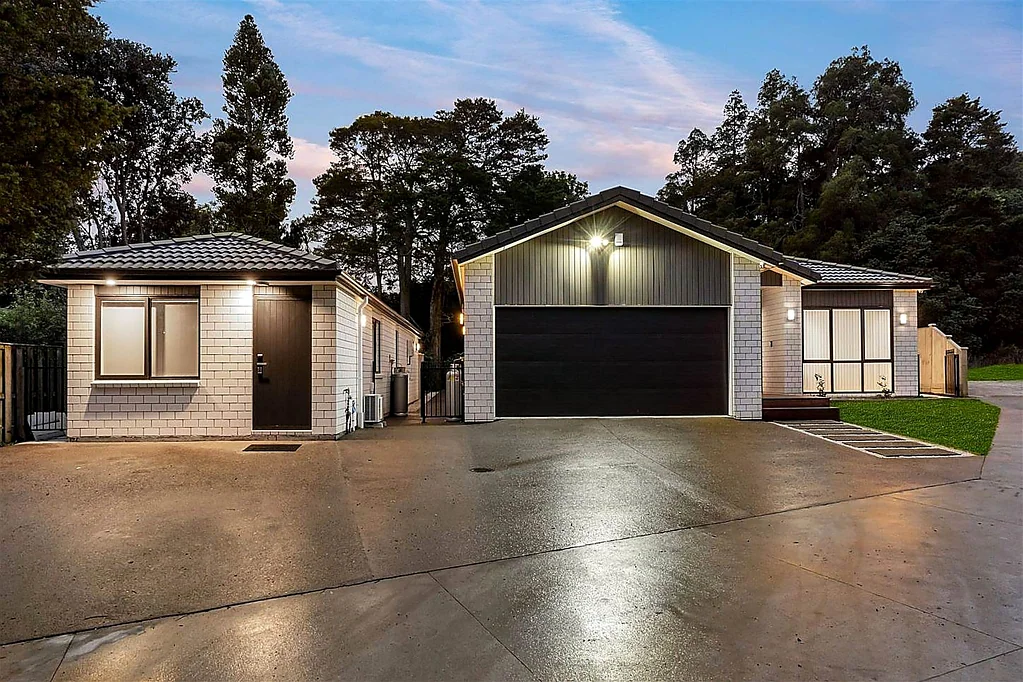 Hillpark 6Moenga Legal Home & Income – Two Dwellings, Double th...