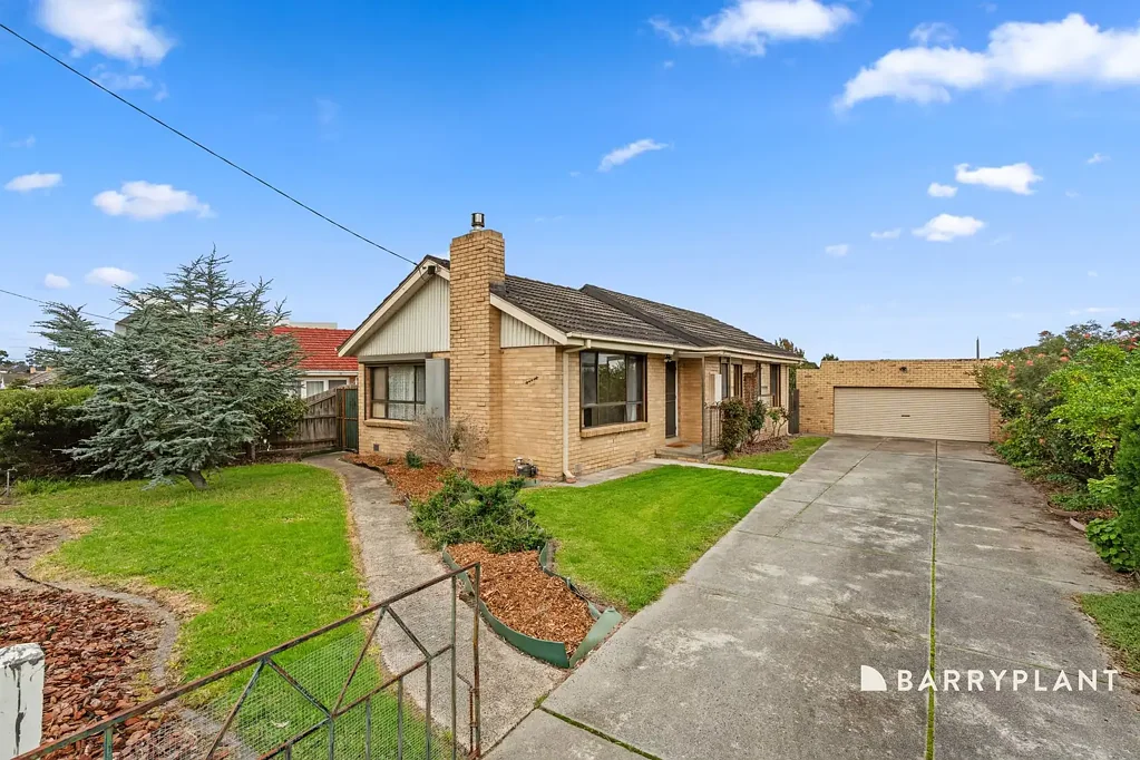 Comfort, Space & Convenience in the Heart of Bundoora