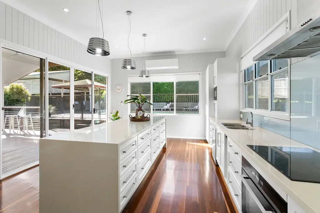Cooroy 4ห้องนอน Stylish Family Living in the Heart of Cooroy