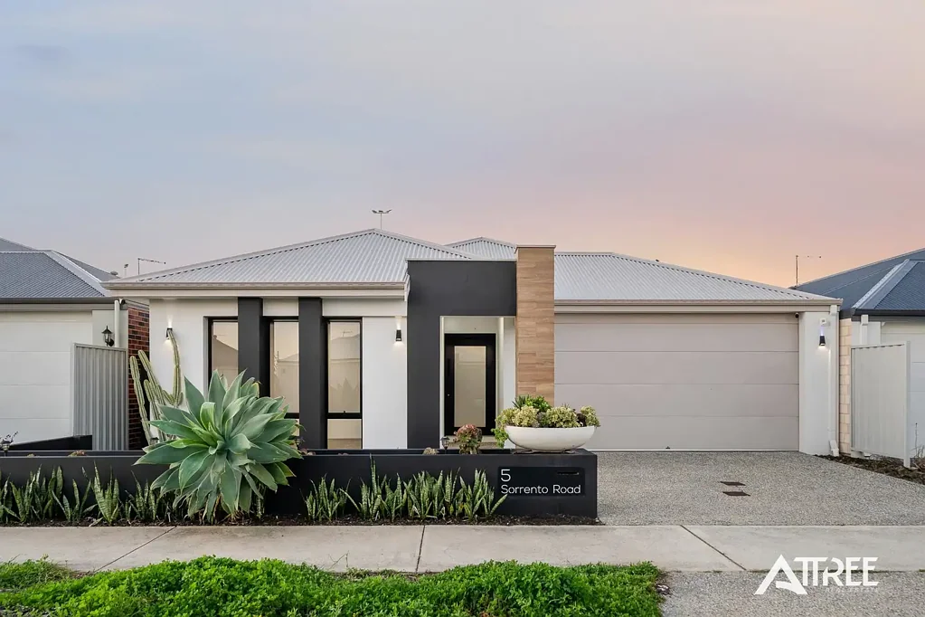 5 Sorrento Road, Piara Waters, WA 6112