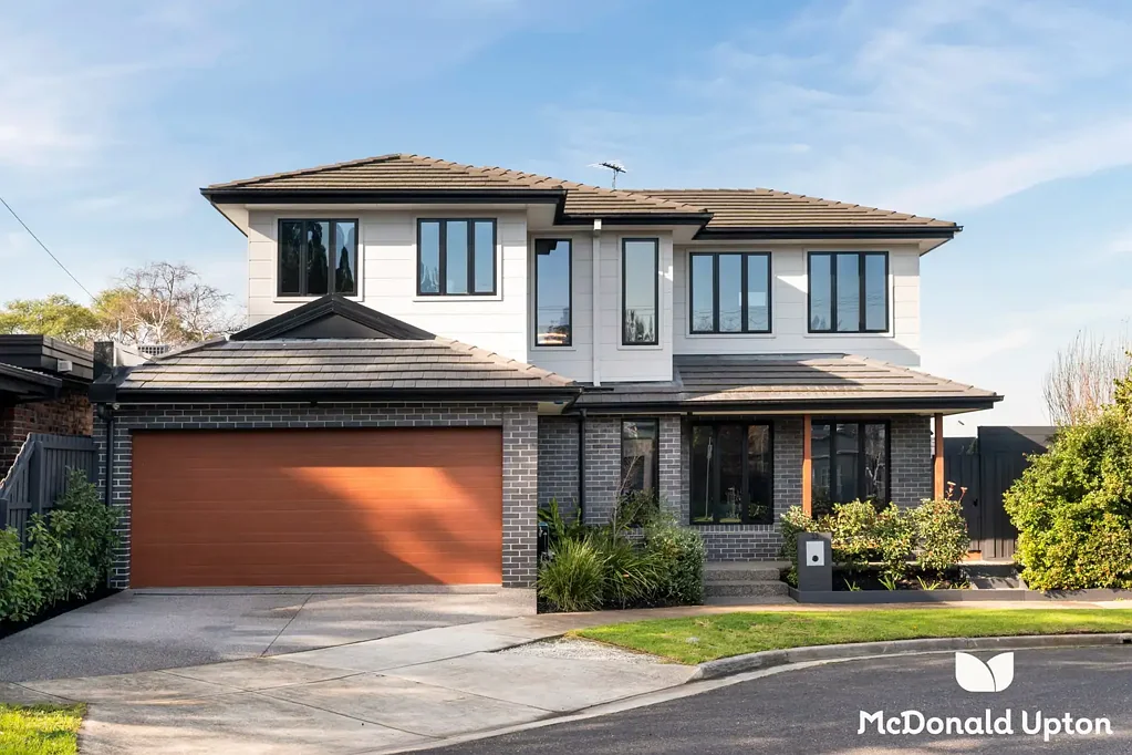 Strathmore Heights 3Phòng ngủ The Perfect Place to Call Home!