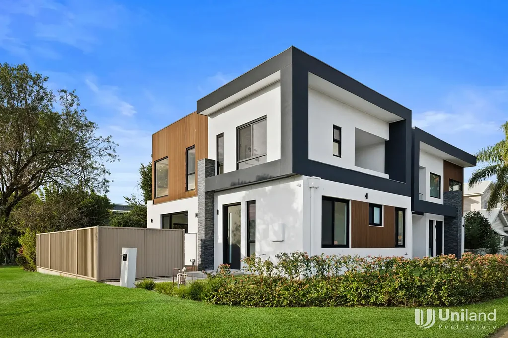 Rydalmere 5침실 A sophisticated contemporary sanctuary of light, scale and architectural elegance