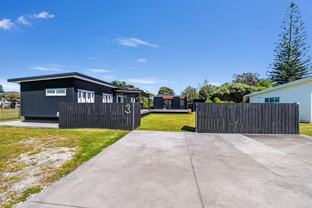 Taipa 4 Bedroom Beachside Ease Meets Modern Living