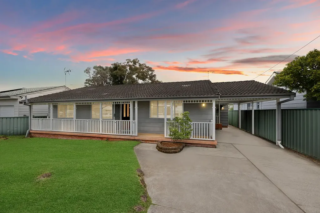12 Rolfe Avenue, Kanwal, NSW 2259