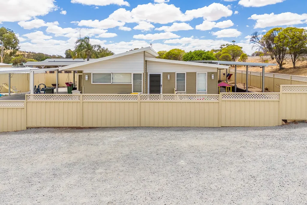 22 Burlong Road, Northam, WA 6401