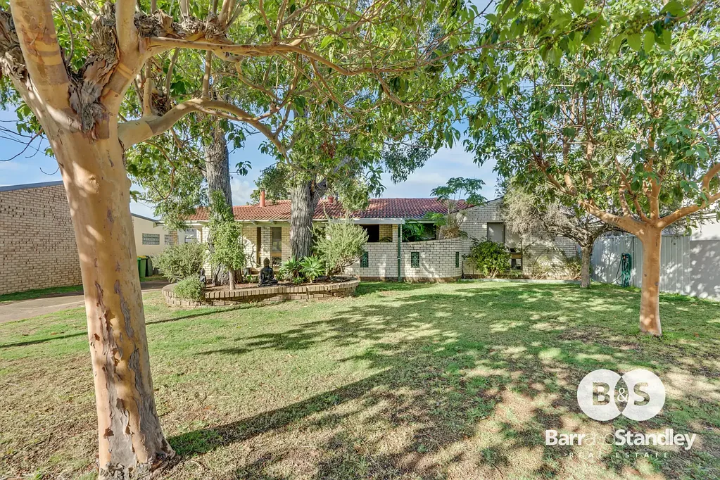 4 Harding Way, Australind, WA 6233