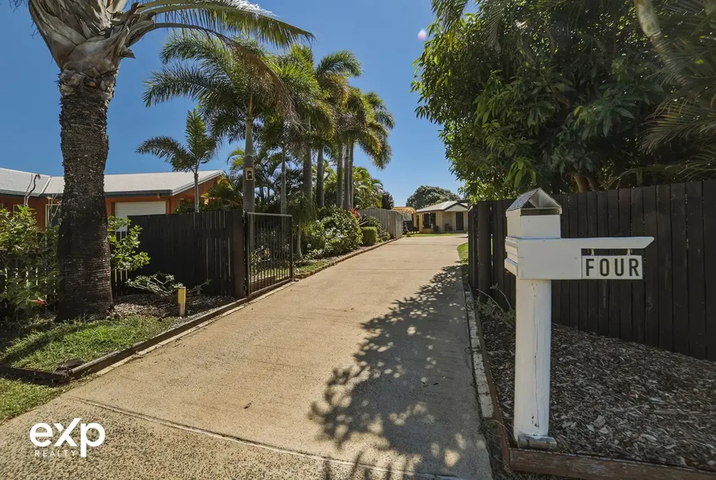 Slade Point 5房  Whale Watching Just Down the Road...5 Bedrooms plus Space for the Boat & Caravan