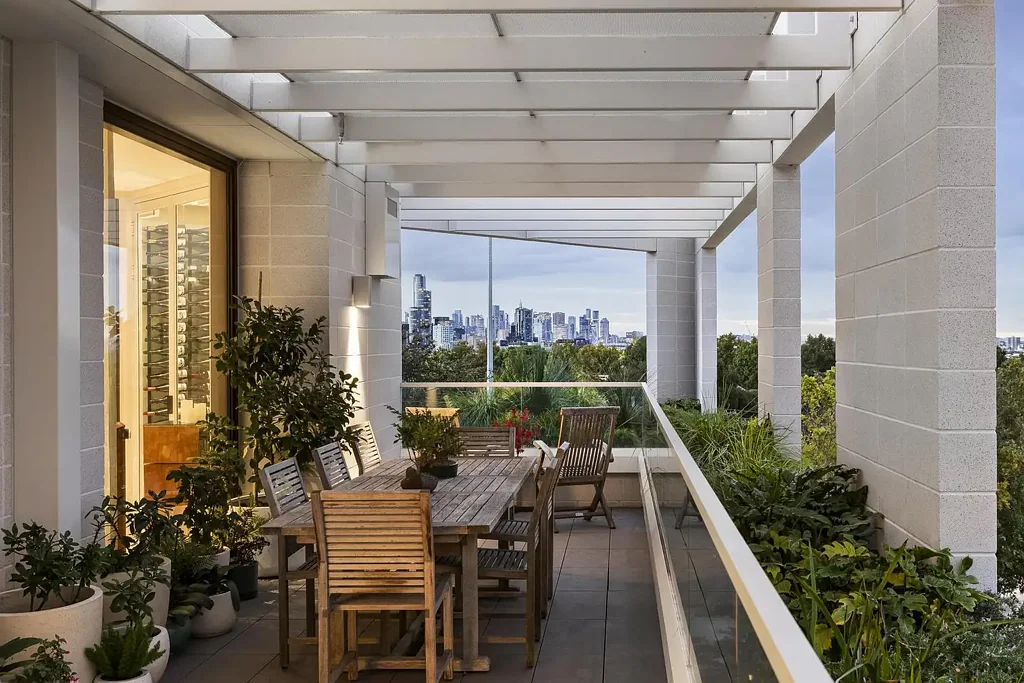 Armadale 3房 K2LD设计 3卧2卫 壮丽天际线 Gaggenau厨房 全露台娱乐 Orrong Romans景观 Luxury, Light & Panoramic Living