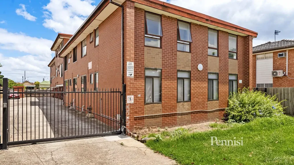 Footscray 2Phòng ngủ Private Sale - Proudly Offered by Pennisi.