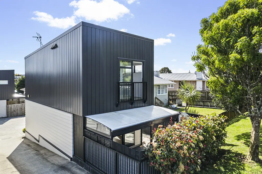 1/60 Hepburn Road, Glendene, Waitakere City, Auckland