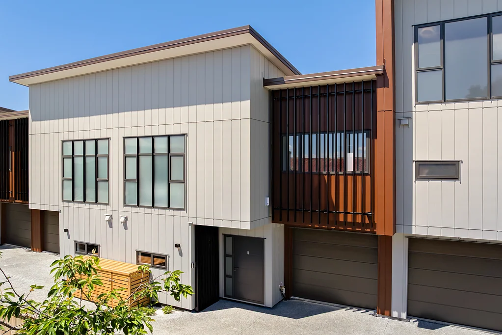 Mangere 3部屋 Stylish New Home with Easy Access to Everything