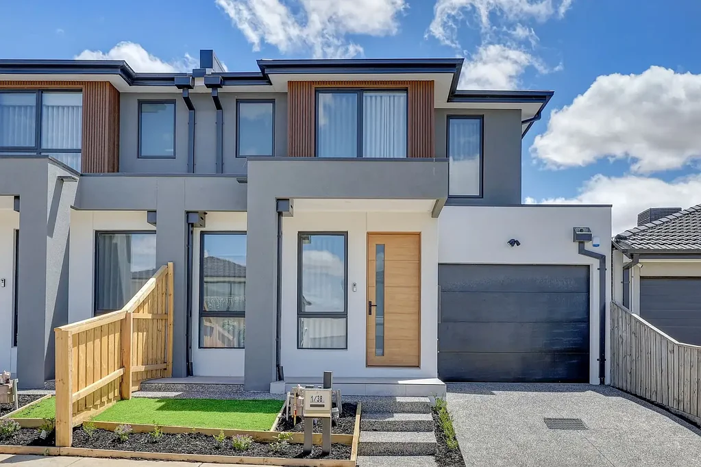 Brand New Luxury Home – Ready to Move In