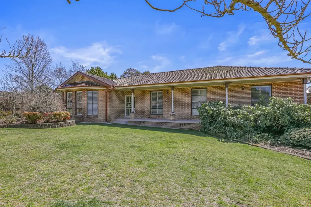 3 Girraween Drive, Marrangaroo, NSW 2790