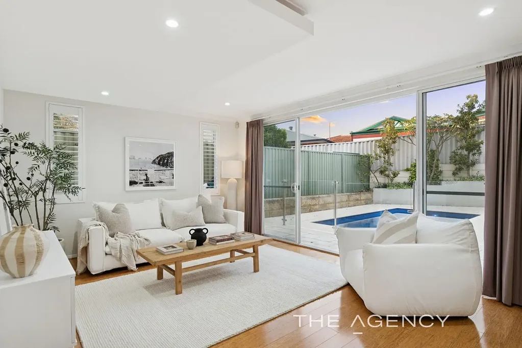 9 Warwick Road, Sorrento, WA 6020