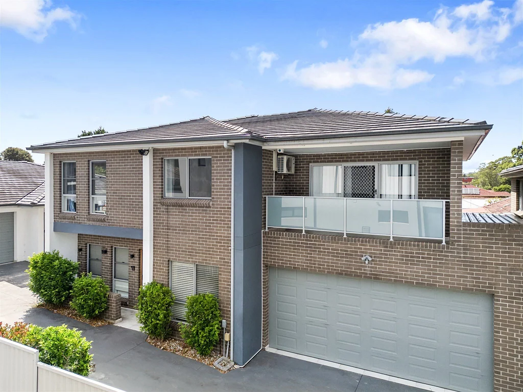 2/28 Clarendon Road, Peakhurst, NSW 2210