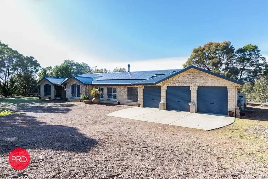 Bungendore 4Habitaciones Convenient Country Lifestyle!