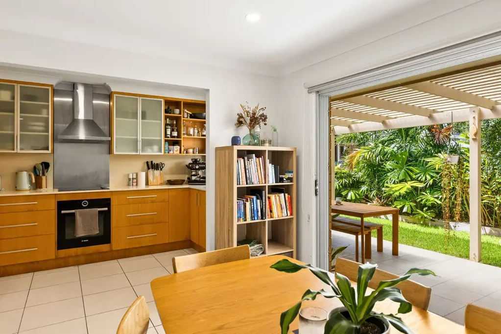 Byron Bay 2房  Prime Golden Grid Position in a Boutique Complex of Four